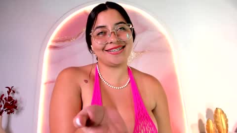 Snapshot of sofii_lopezz chatting on 02/17/25, 06:37 Sofii Lopezz online show from 02/17/25, 06:37