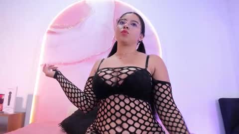 Snapshot of sofii_lopezz chatting on 10/16/25, 11:44 Sofii Lopezz online show from 10/16/25, 11:44