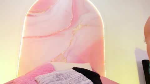 Snapshot of sofii_lopezz chatting on 11/20/25, 11:21 Sofii Lopezz online show from 11/20/25, 11:21