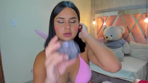 Snapshot of sofii_miller_ chatting on 01/10/25, 06:17 online show from 01/10/25, 06:17