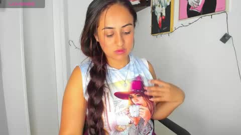 Snapshot of sofiia_rodriguez chatting on 01/24/25, 05:00 sofiia rodriguez online show from 01/24/25, 05:00