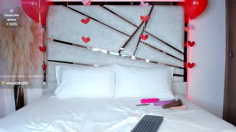 Snapshot of sofijohnsonx chatting on 02/14/25, 01:18 sofijohnsonx online show from 02/14/25, 01:18