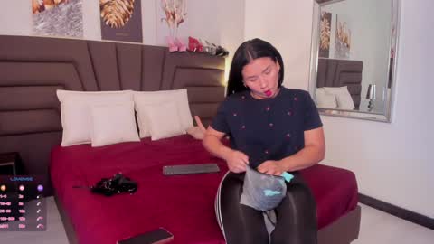      online show from 01/21/25, 11:24