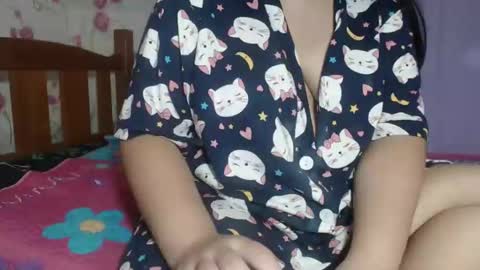 Angie online show from 10/30/25, 11:33