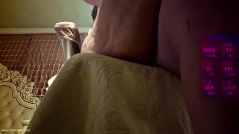 Snapshot of soft_body chatting on 02/11/25, 03:08 Hi Im Sofia online show from 02/11/25, 03:08