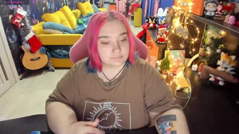 Snapshot of softie_sofy chatting on 01/05/25, 03:02 Sofie online show from 01/05/25, 03:02