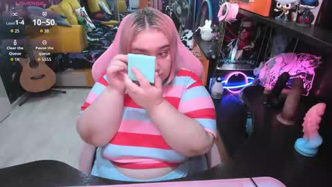 Snapshot of softie_sofy chatting on 09/26/25, 03:10 Sofie online show from 09/26/25, 03:10