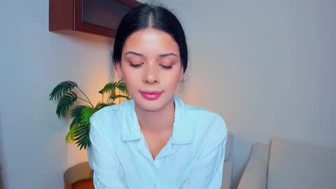 Snapshot of softlyy_bold chatting on 10/07/25, 07:05 Alice online show from 10/07/25, 07:05