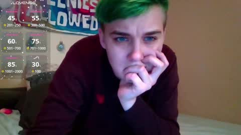 Day online show from 12/12/24, 01:10