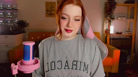 Snapshot of sofy_benson chatting on 01/14/25, 06:38 Sofy online show from 01/14/25, 06:38