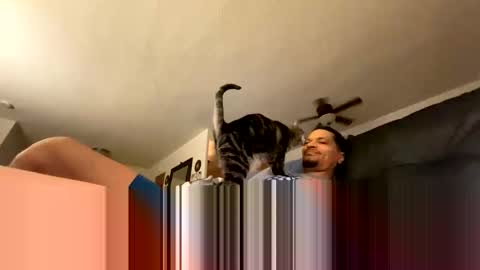 soharddr online show from 10/14/25, 10:27