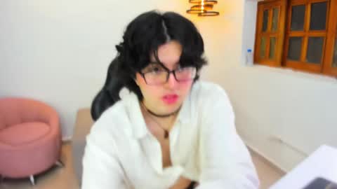 Snapshot of sohokat_doll chatting on 09/19/25, 04:03 Sohokat Doll online show from 09/19/25, 04:03