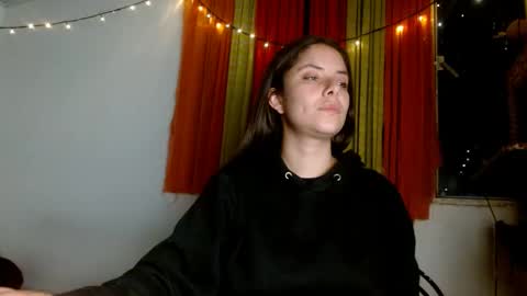 Snapshot of soka_lovers_04_ chatting on 01/06/25, 02:37 Sofia online show from 01/06/25, 02:37