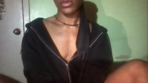 Snapshot of solaceeve chatting on 02/16/25, 05:04 SolaceEve online show from 02/16/25, 05:04