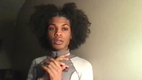 Snapshot of solaceeve chatting on 11/01/25, 11:29 SolaceEve online show from 11/01/25, 11:29