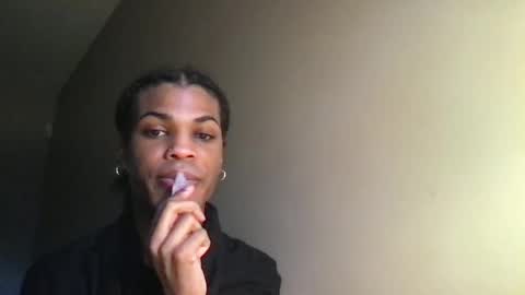 Snapshot of solaceeve chatting on 11/10/25, 06:07 SolaceEve online show from 11/10/25, 06:07