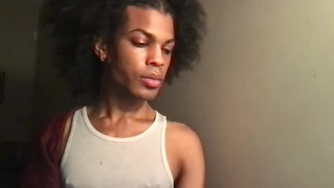 Snapshot of solaceeve chatting on 11/17/25, 03:23 SolaceEve online show from 11/17/25, 03:23