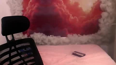 solarboom18 online show from 10/28/25, 07:16