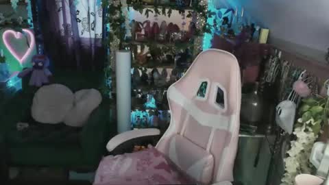 solesticia online show from 02/12/25, 09:54