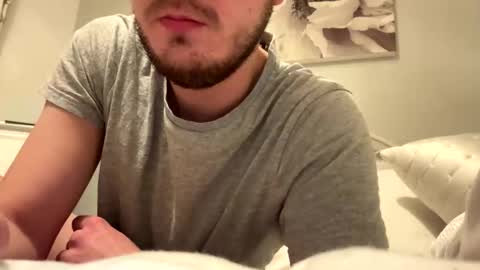 Snapshot of solobrit chatting on 11/30/25, 11:53 solobrit online show from 11/30/25, 11:53