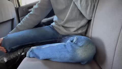 Snapshot of sondages chatting on 03/06/25, 12:19 Sondages online show from 03/06/25, 12:19