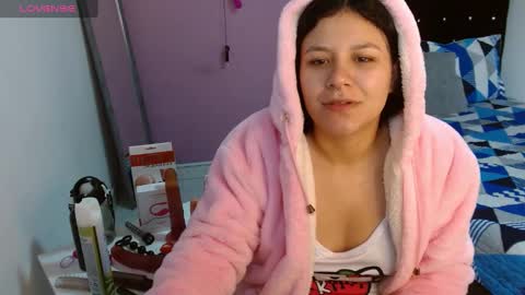 Snapshot of soniafuckboobs chatting on 12/07/24, 12:13 soniafuckboobs online show from 12/07/24, 12:13