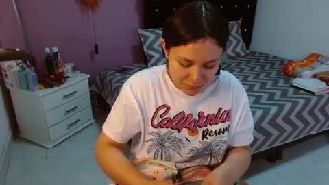 Snapshot of soniaplayass chatting on 01/09/25, 04:28 soniaplayass online show from 01/09/25, 04:28