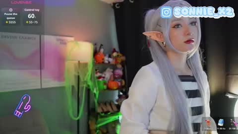 Sonnie online show from 10/20/25, 01:00