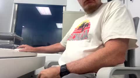 Snapshot of sonnydonut chatting on 03/05/25, 11:28 Max Banana online show from 03/05/25, 11:28