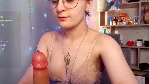 Snapshot of sonya_mikki chatting on 02/25/25, 02:58 Sonya online show from 02/25/25, 02:58