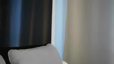 Eva 3 online show from 10/22/25, 09:09