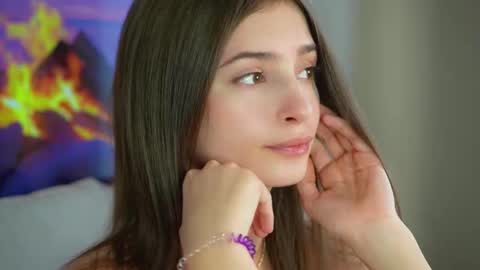 Eva 3 online show from 11/06/25, 08:37