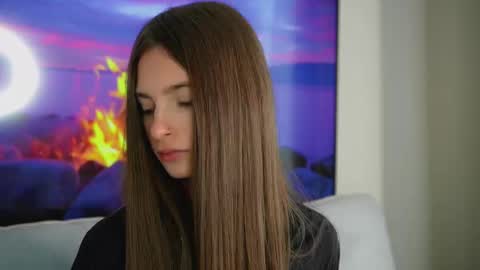 Eva 3 online show from 11/13/25, 08:57