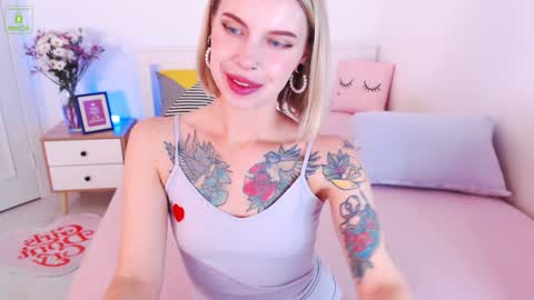 Snapshot of sonyalime chatting on 02/08/25, 07:37 Sonya Lime online show from 02/08/25, 07:37