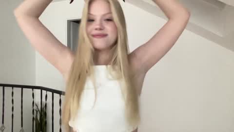 Sonya  Instagram   Twitter sonyaplushgirl  OnlyFans sonyaplush online show from 12/26/24, 09:37