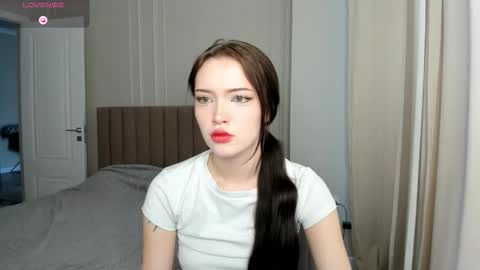 Yumi online show from 09/30/25, 04:39