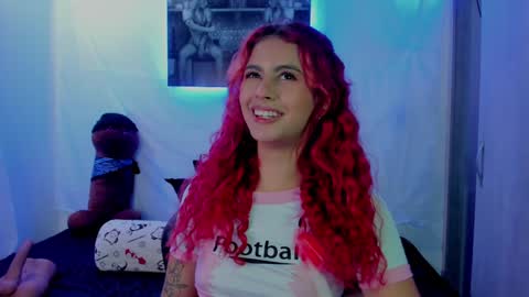 Snapshot of sophi_01 chatting on 12/14/24, 08:45 sophie online show from 12/14/24, 08:45