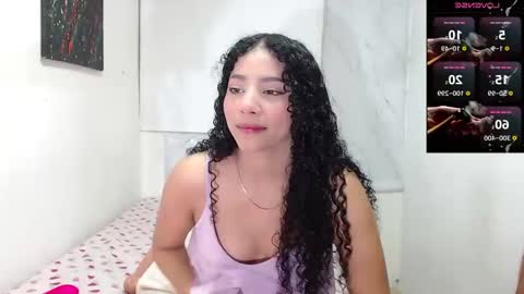 Snapshot of sophi_baby chatting on 03/09/25, 02:29 Sophi baby online show from 03/09/25, 02:29