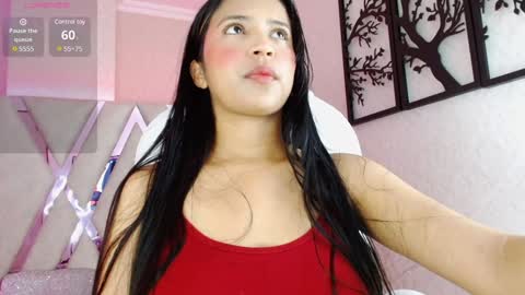 Snapshot of sophi_gray chatting on 02/05/25, 11:34 Shophi online show from 02/05/25, 11:34