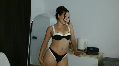 sophia827262 online show from 10/05/25, 01:04
