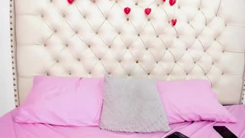 sophia__beauty online show from 11/05/25, 02:06