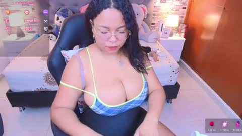 Sofia online show from 11/10/25, 07:29