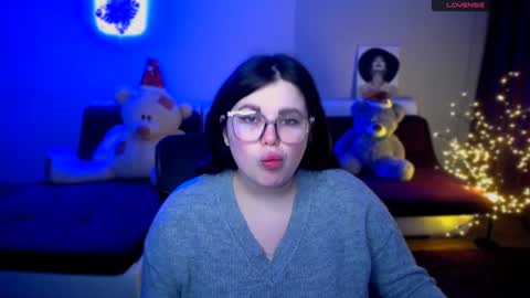 Snapshot of sophia__olsen chatting on 12/04/24, 06:44 sophia__olsen online show from 12/04/24, 06:44
