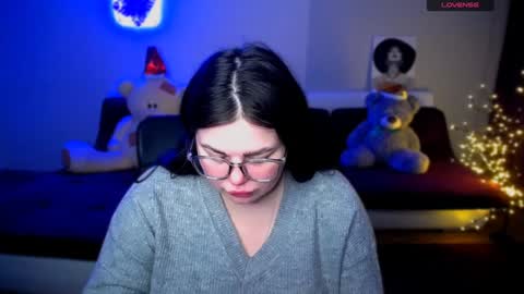 Snapshot of sophia__olsen chatting on 12/10/24, 06:11 sophia__olsen online show from 12/10/24, 06:11