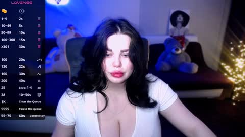 Snapshot of sophia__olsen chatting on 01/07/25, 06:27 sophia__olsen online show from 01/07/25, 06:27
