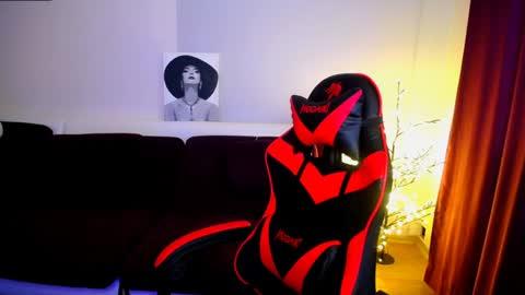 Snapshot of sophia__olsen chatting on 01/24/25, 09:39 sophia__olsen online show from 01/24/25, 09:39