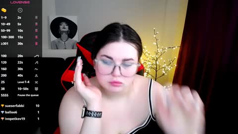 Snapshot of sophia__olsen chatting on 02/02/25, 09:30 sophia__olsen online show from 02/02/25, 09:30