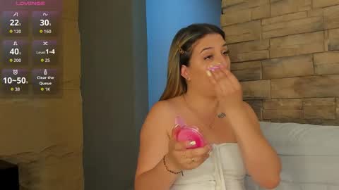 Sophia online show from 11/01/25, 11:56