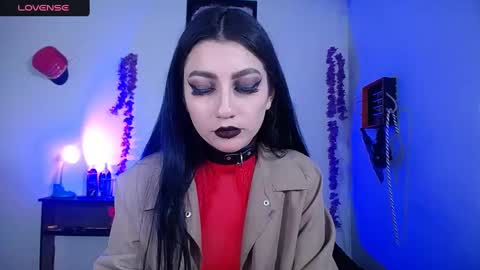 Snapshot of sophia_dk chatting on 12/18/24, 12:43 sophia hottie online show from 12/18/24, 12:43