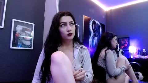 Snapshot of sophia_dk chatting on 02/19/25, 08:41 sophia hottie online show from 02/19/25, 08:41